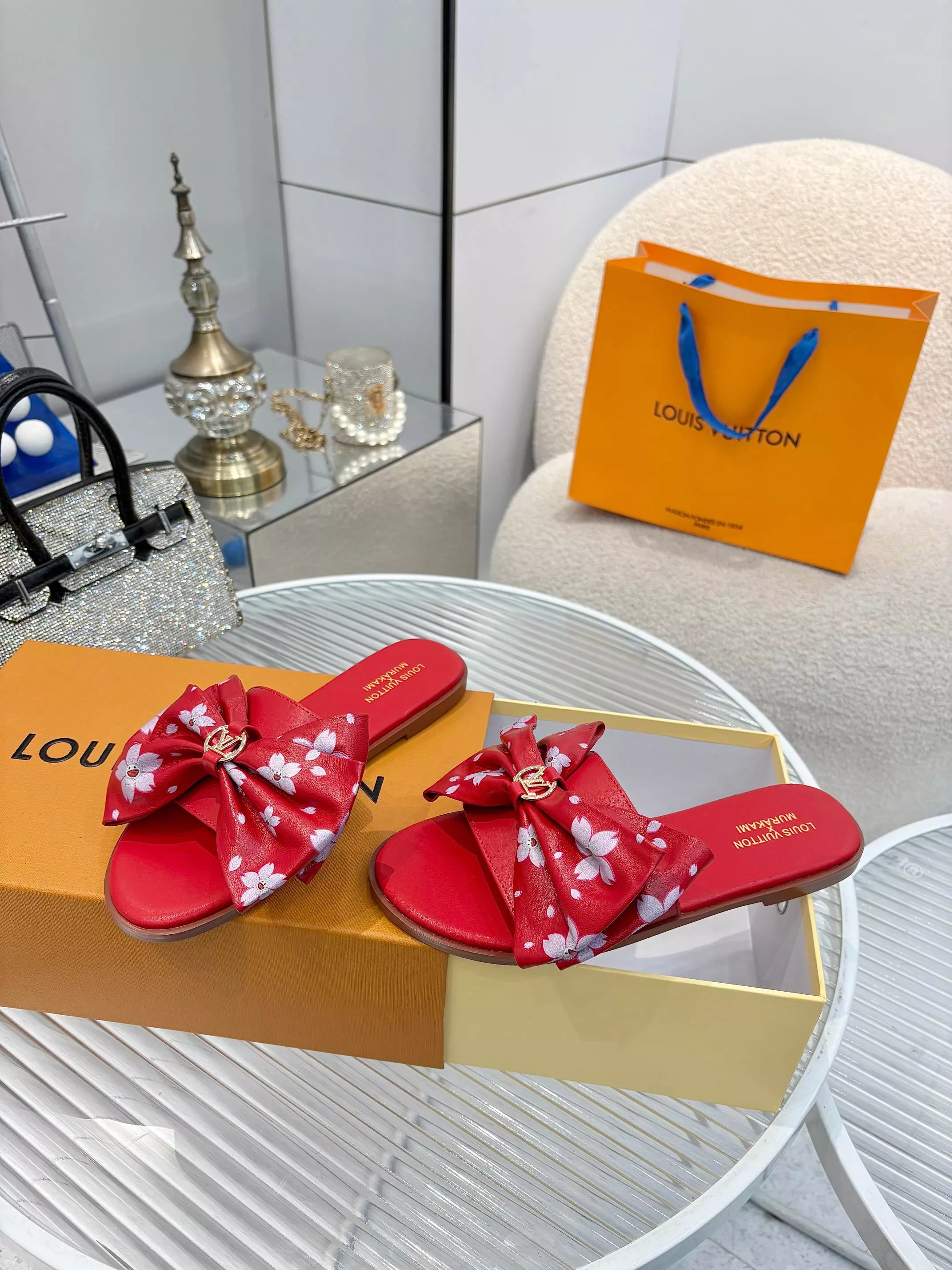 Louis Vuitton Slippers For Women Stylish 1070