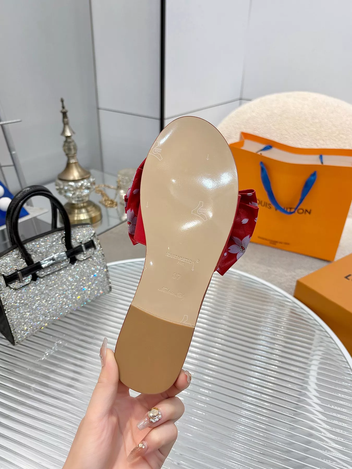 Louis Vuitton Slippers For Women Stylish 1070