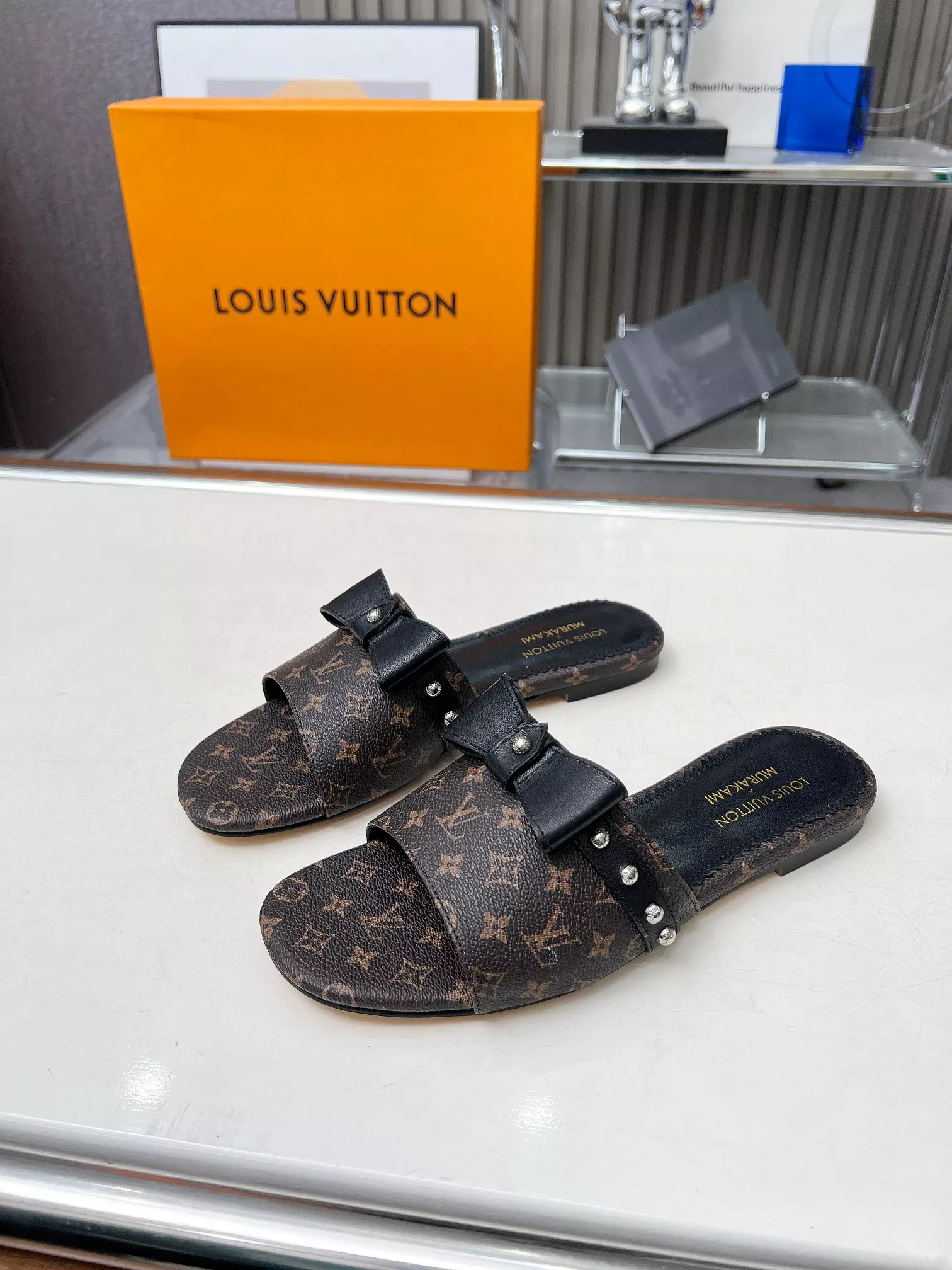Louis Vuitton Slippers For Women Stylish 3327