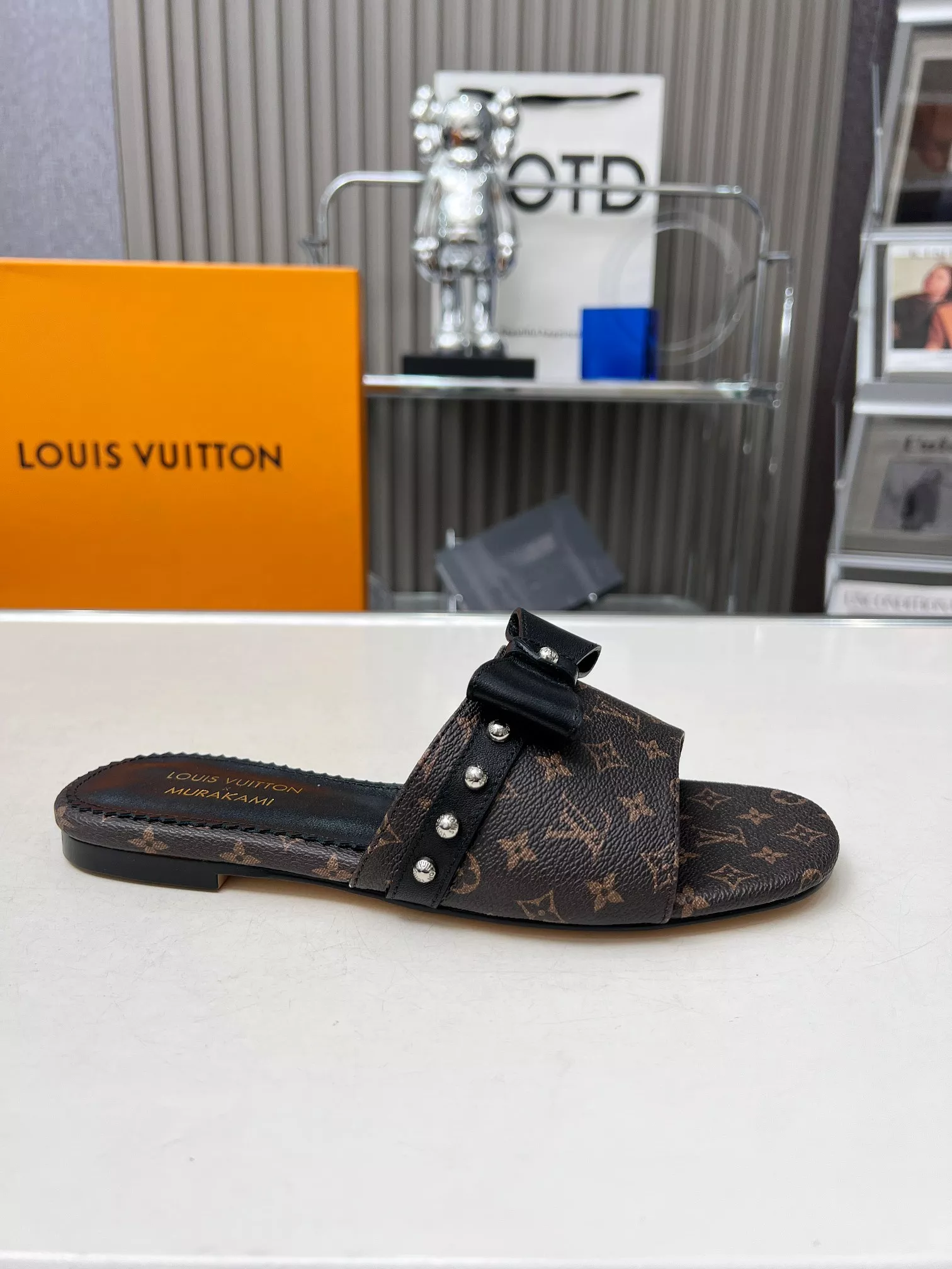 Louis Vuitton Slippers For Women Stylish 3327