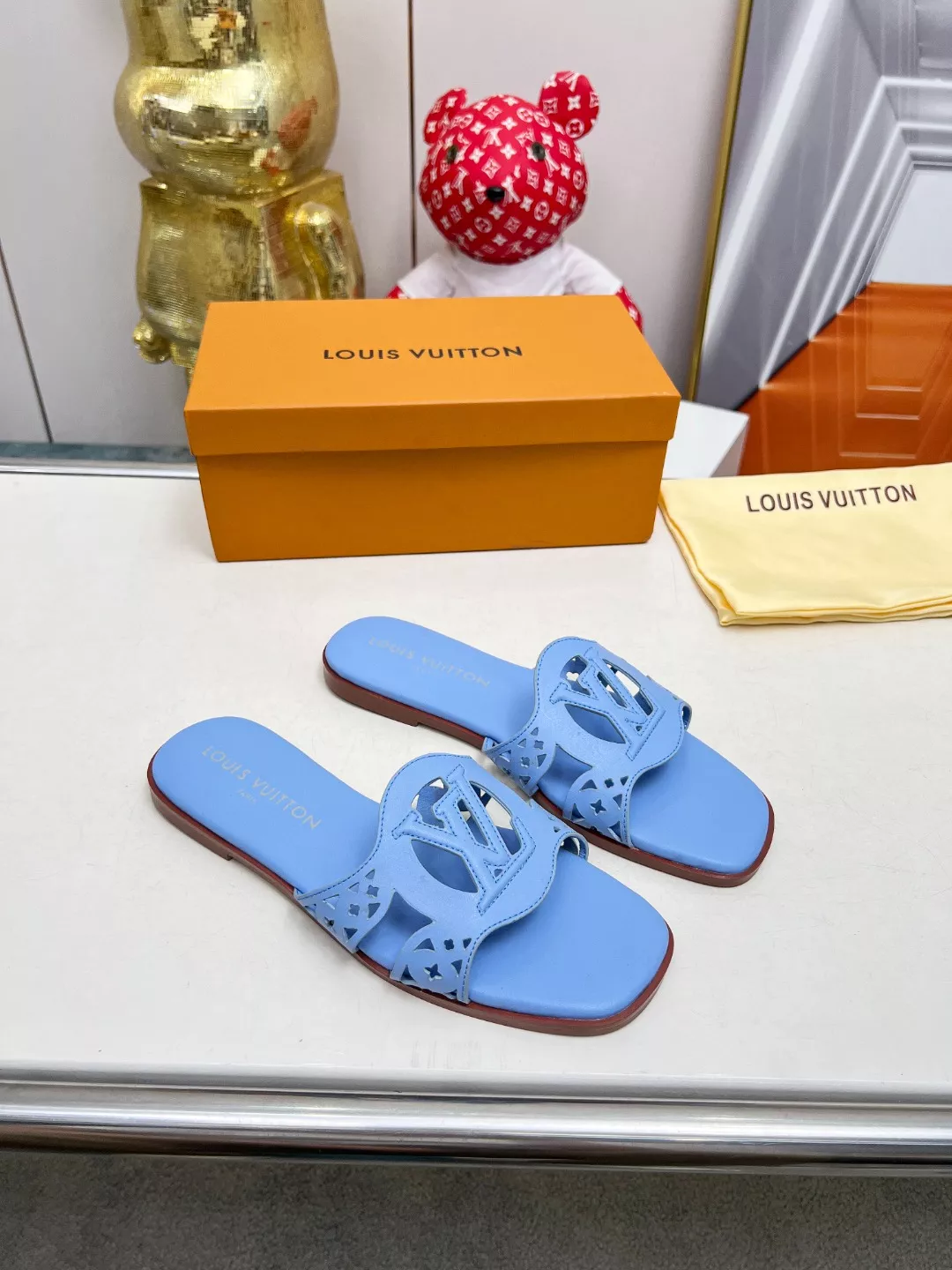 Louis Vuitton Slippers For Women Stylish 6143