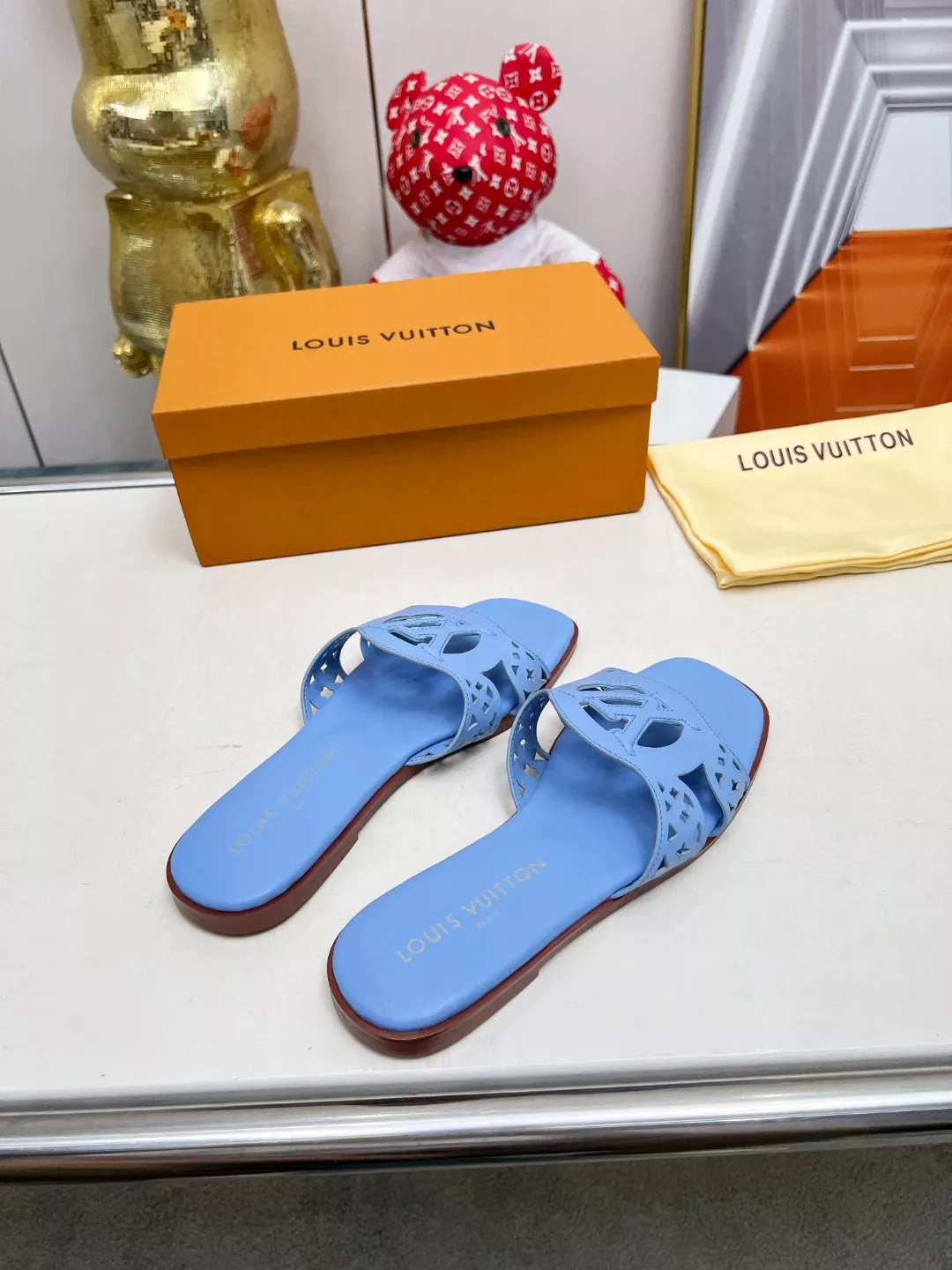 Louis Vuitton Slippers For Women Stylish 6143