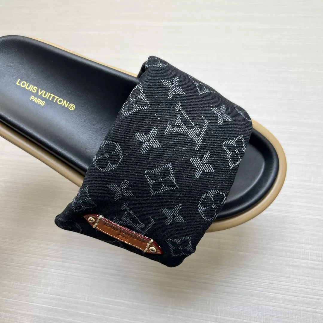 Louis Vuitton Slippers For Women Trendsetting 6479