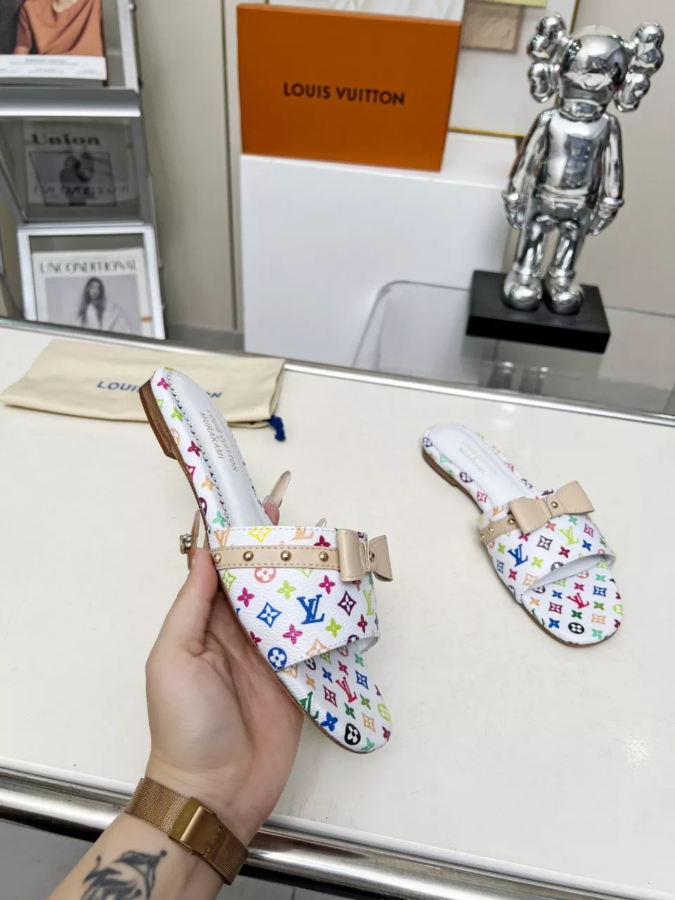 Louis Vuitton Slippers For Women Versatile 6875