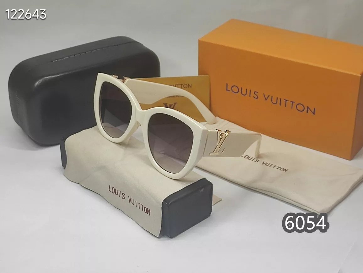 Louis Vuitton Sunglasses Bright 9773