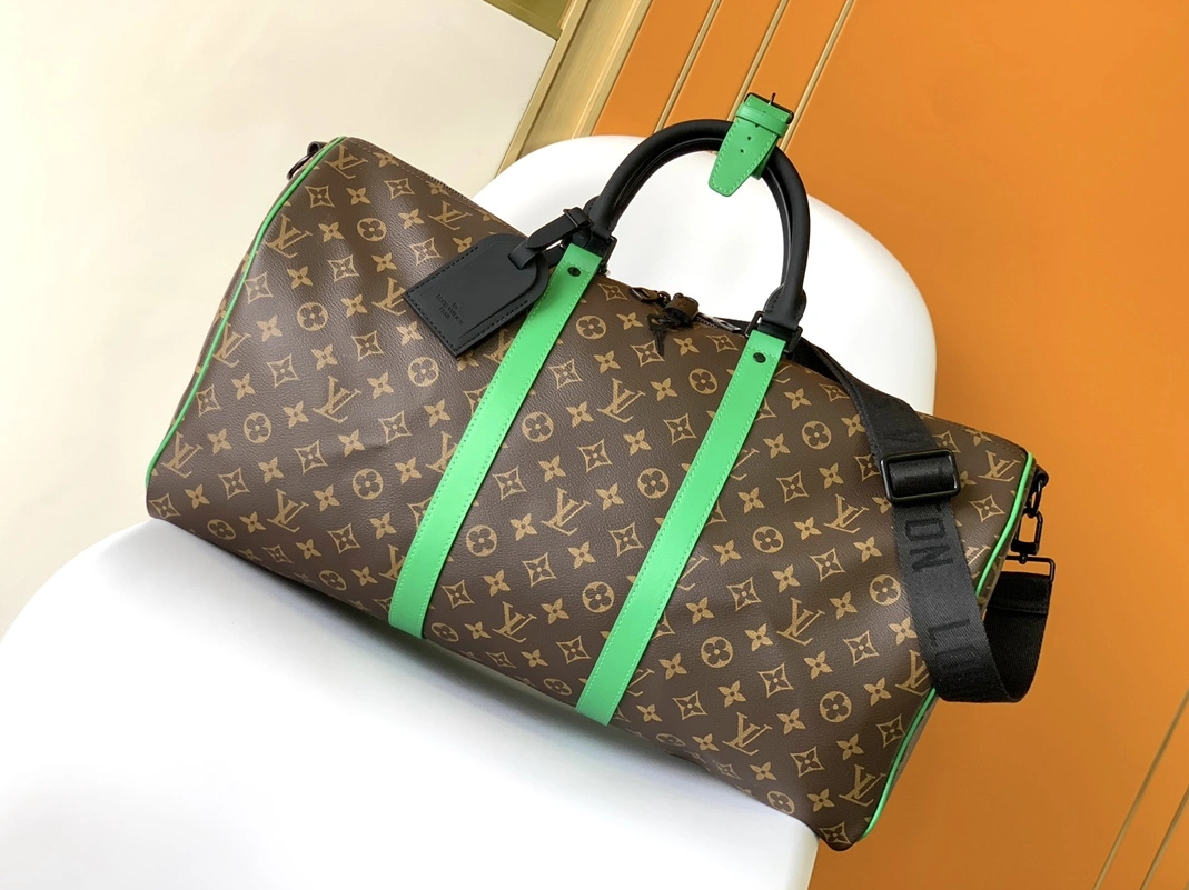 Louis Vuitton Travel Bags Breathable 8757