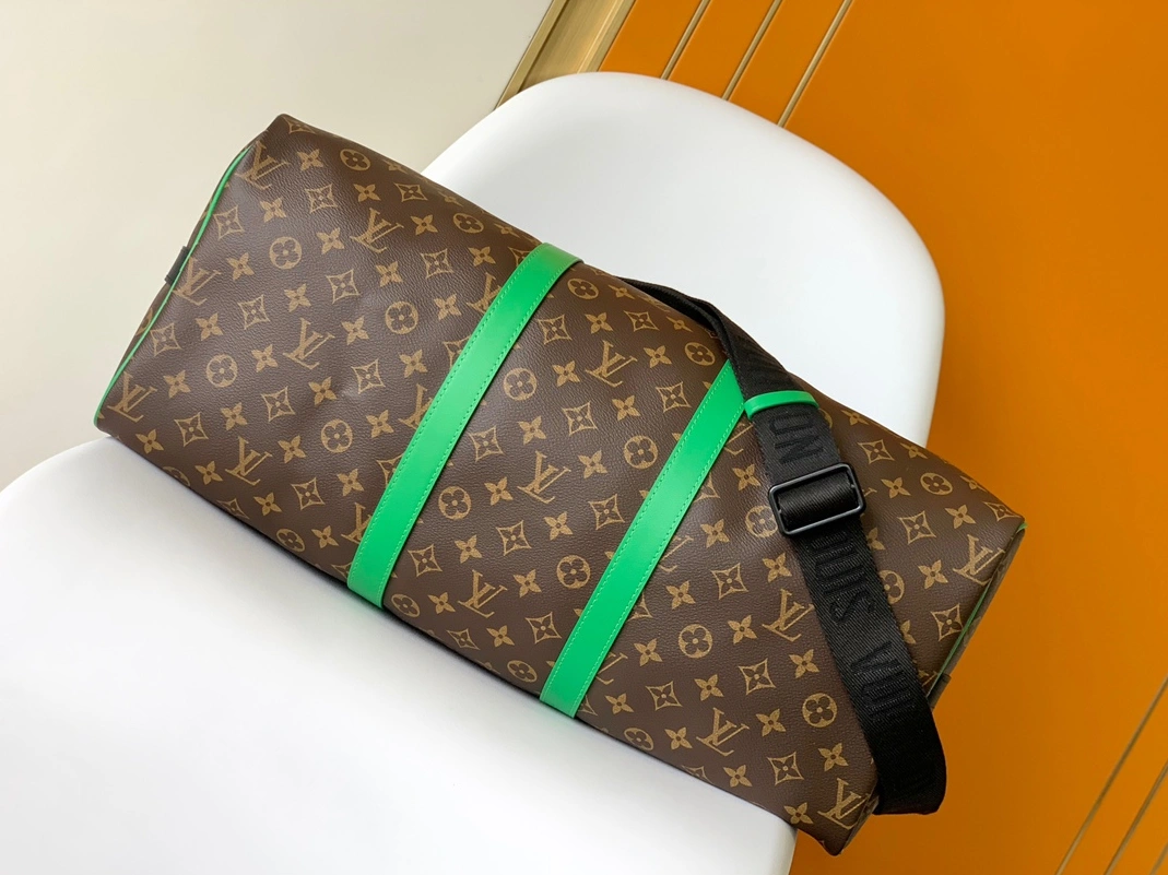 Louis Vuitton Travel Bags Breathable 8757