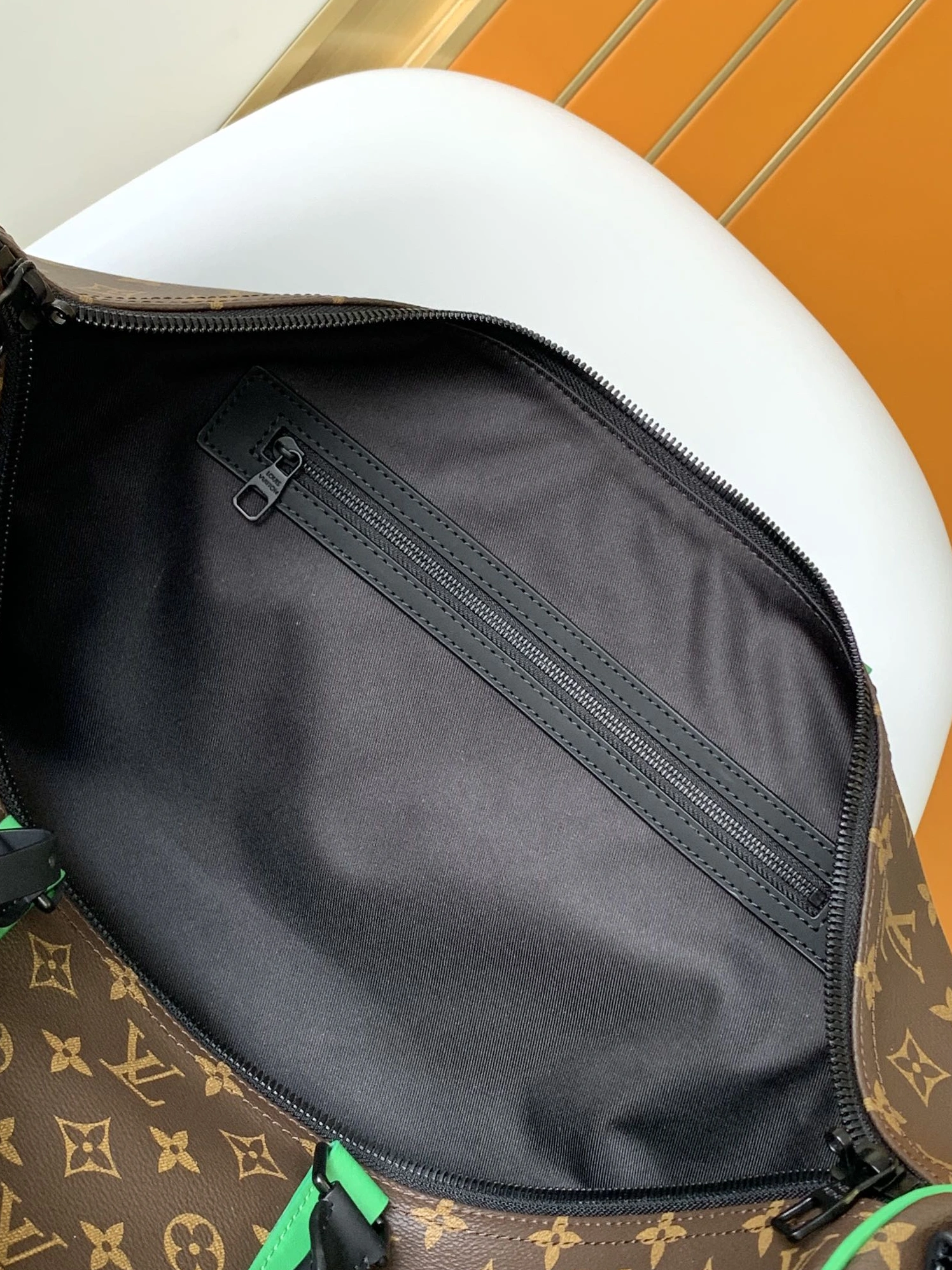 Louis Vuitton Travel Bags Breathable 8757