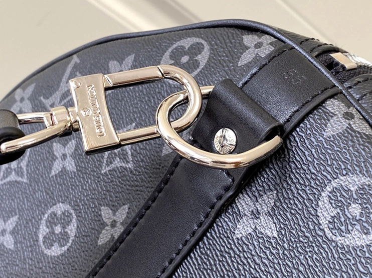 Louis Vuitton Travel Bags Comfortable 1608