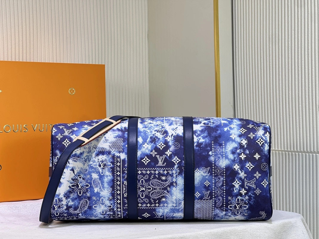 Louis Vuitton Travel Bags Comfortable 4195