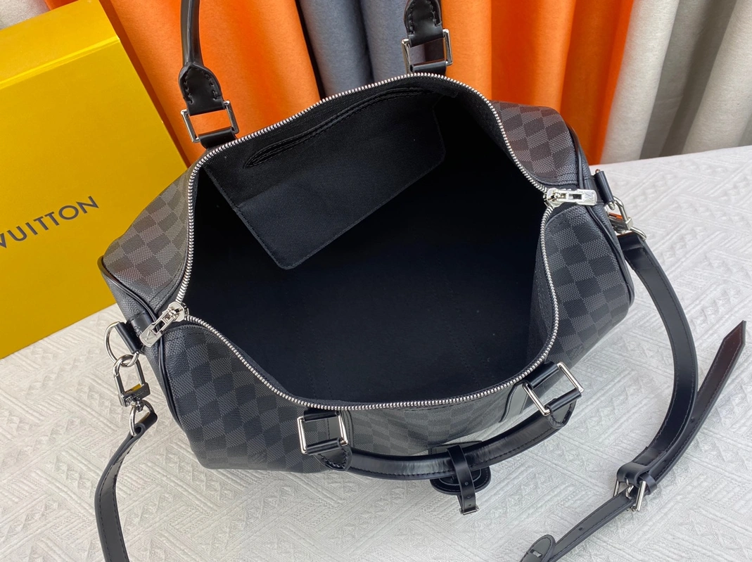 Louis Vuitton Travel Bags DailyWear 7141