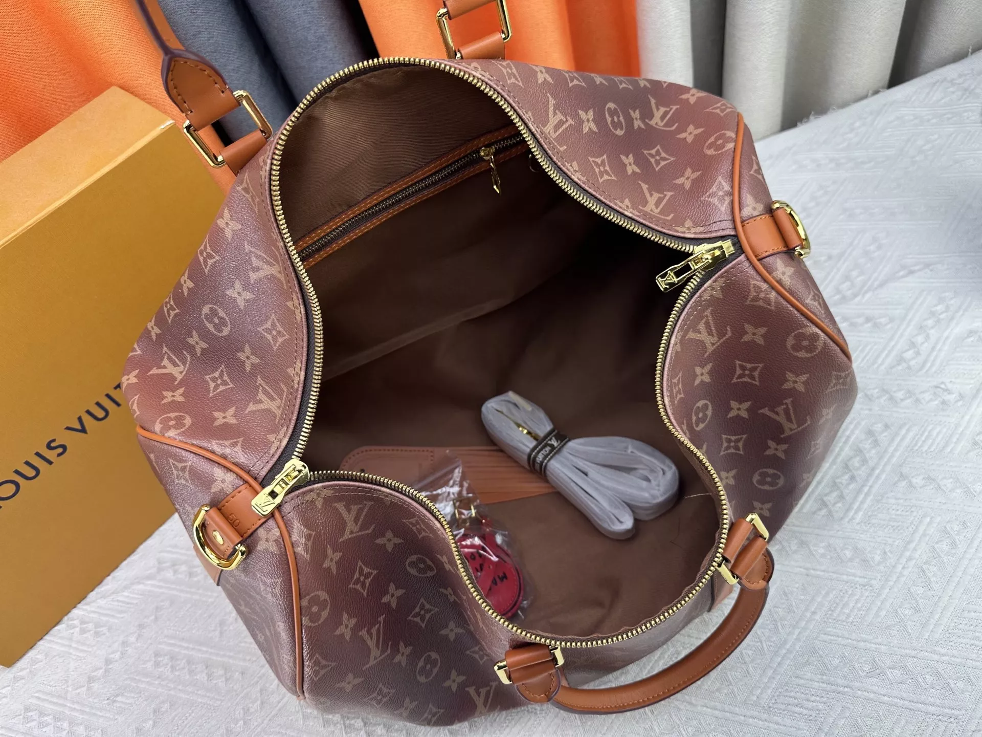 Louis Vuitton Travel Bags Fashionable 5398