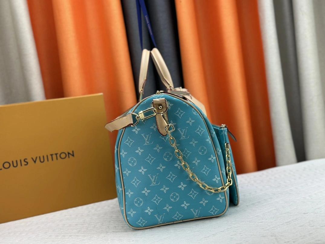 Louis Vuitton Travel Bags Flexible 4877