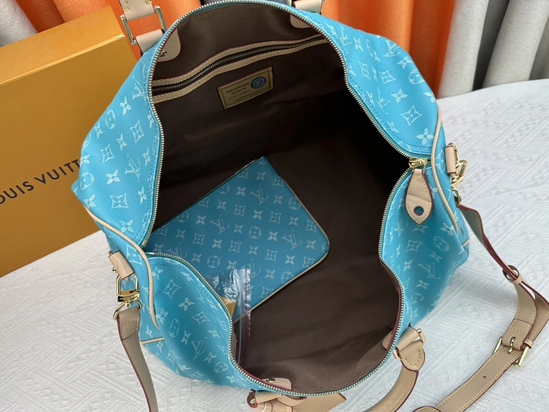 Louis Vuitton Travel Bags Flexible 4877