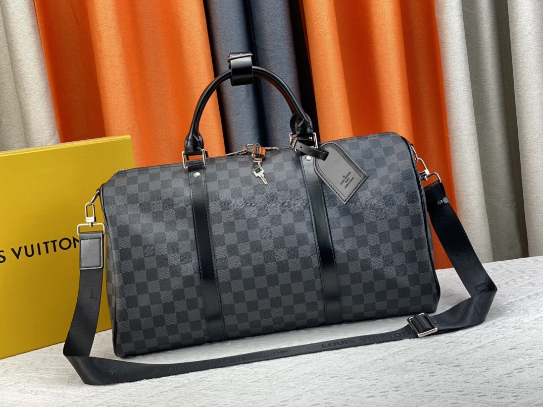 Louis Vuitton Travel Bags Flexible 540