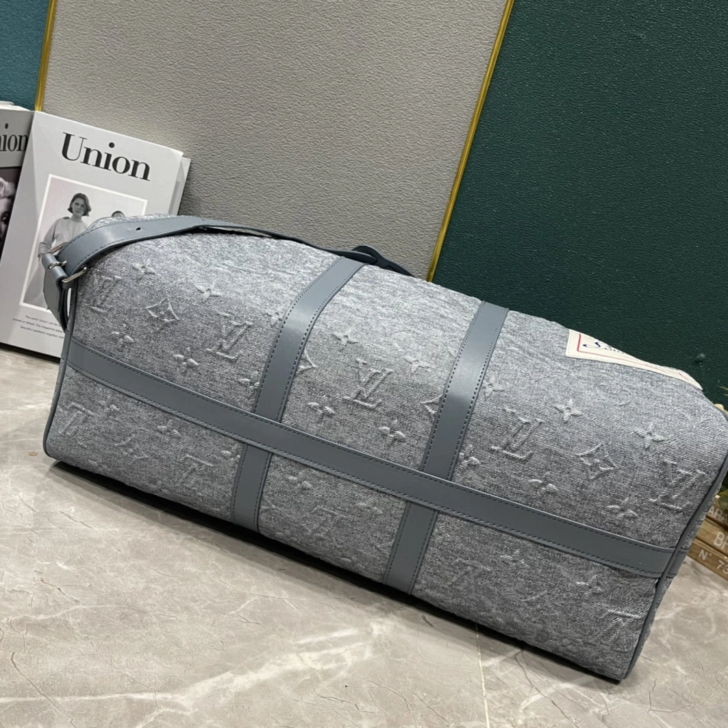 Louis Vuitton Travel Bags Flexible 7451