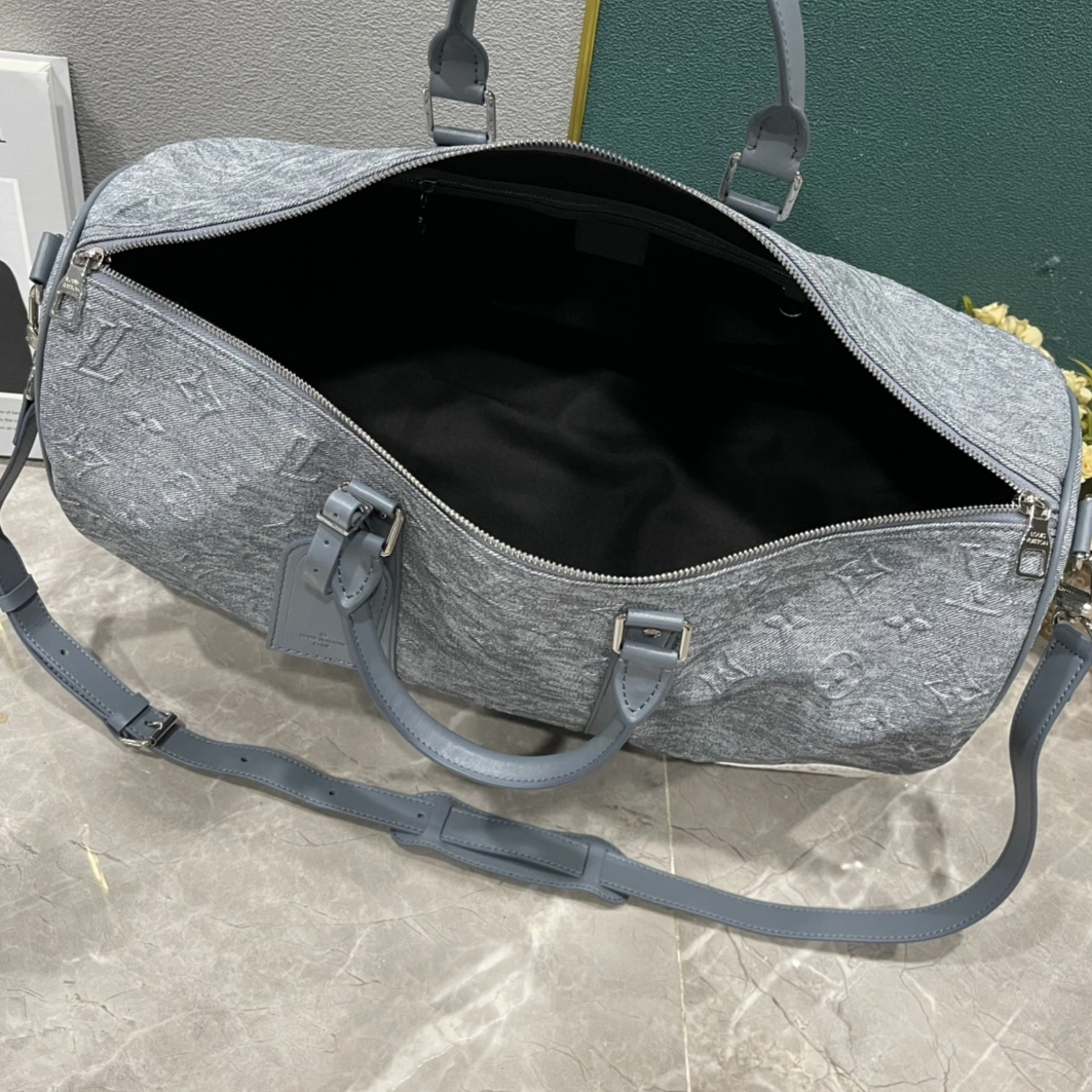 Louis Vuitton Travel Bags Flexible 7451