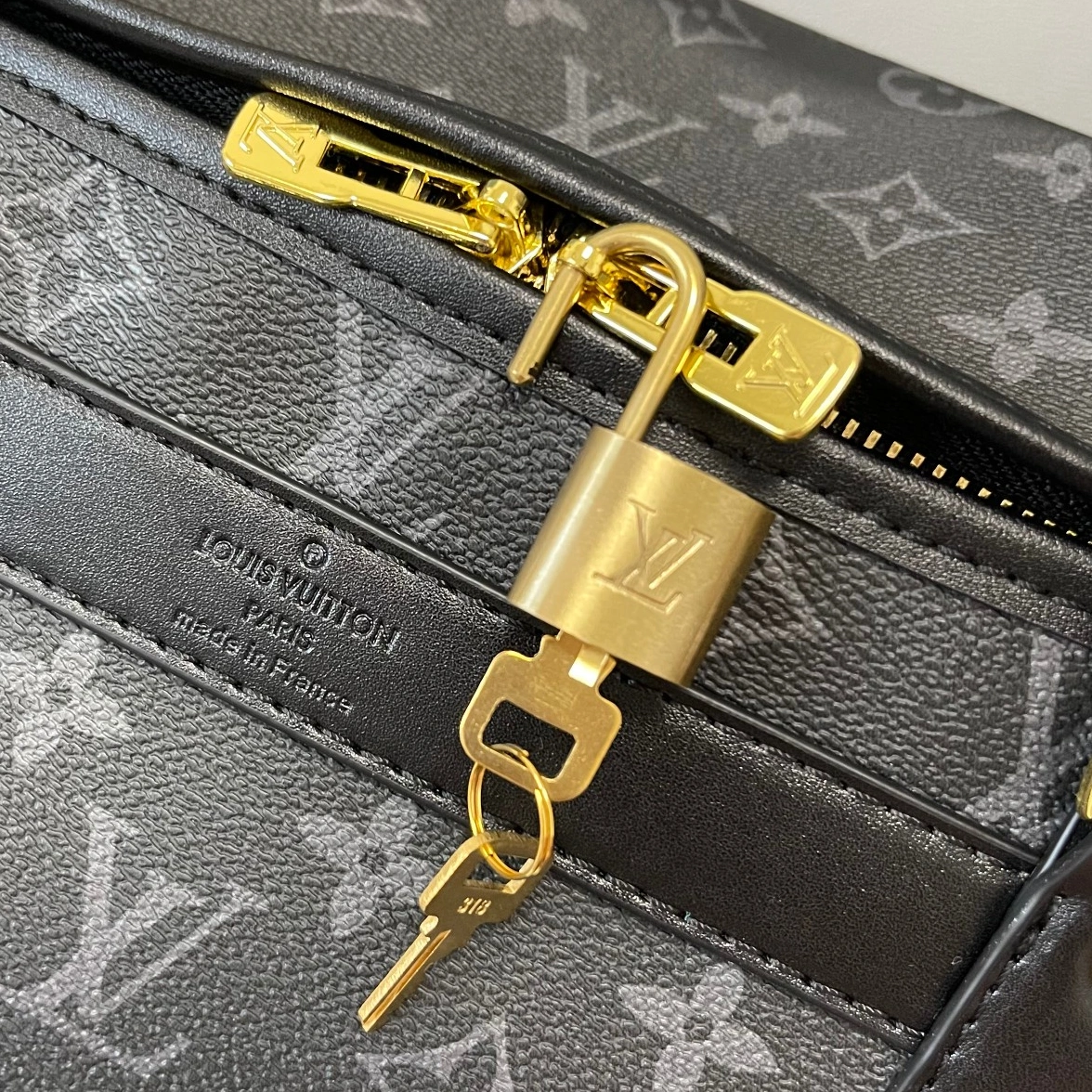 Louis Vuitton Travel Bags For Pets Trendsetting 6307