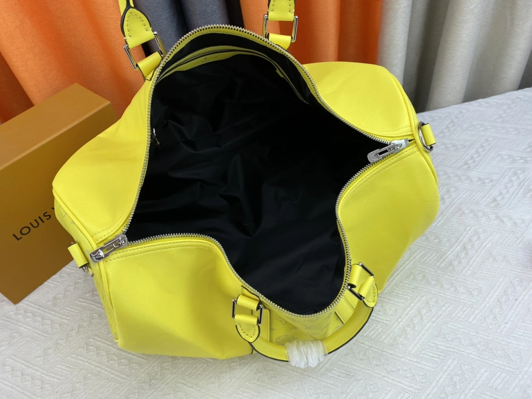 Louis Vuitton Travel Bags For Unisex Compact 710