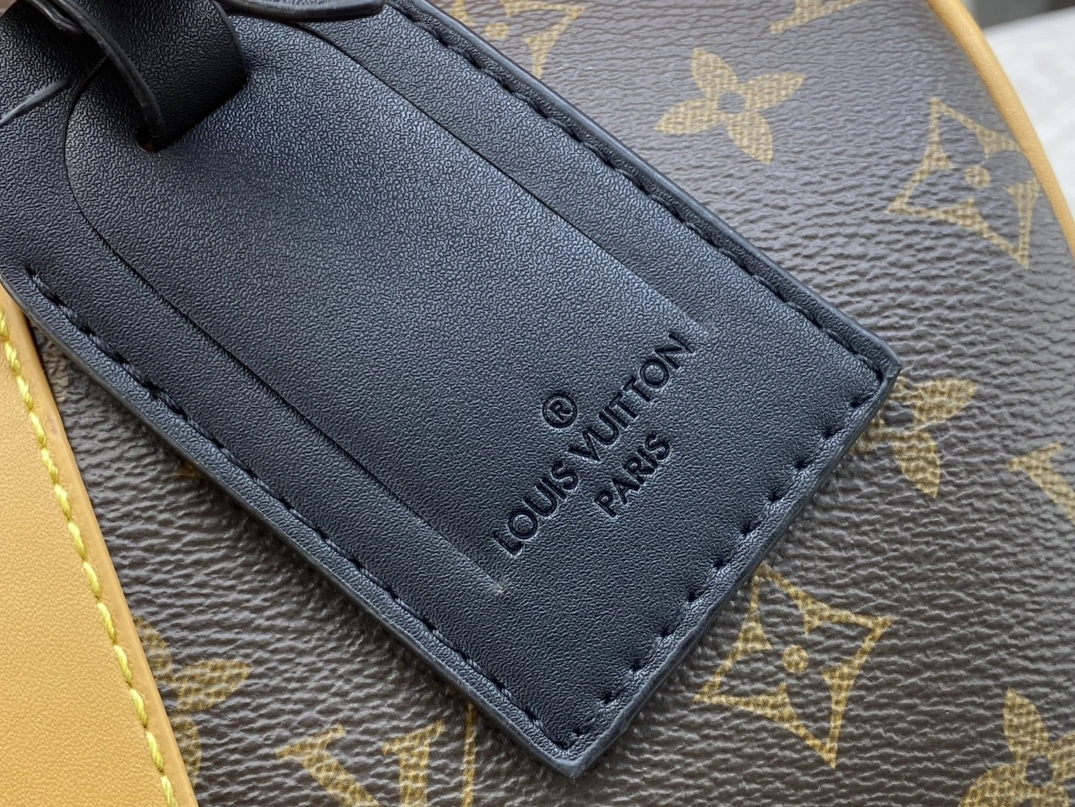 Louis Vuitton Travel Bags For Unisex Lightweight 4377