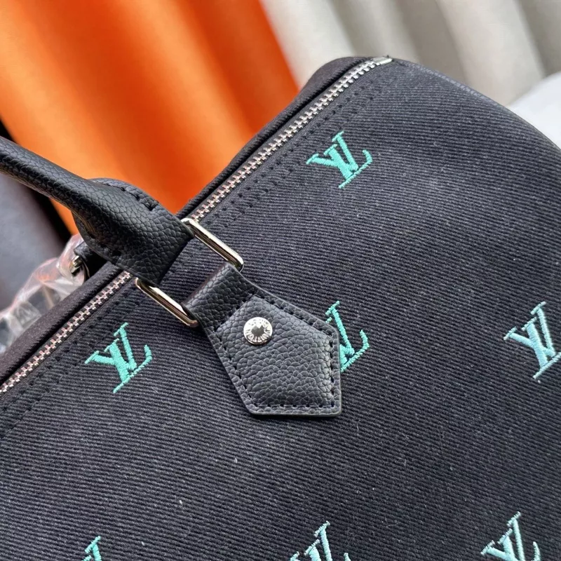 Louis Vuitton Travel Bags For Unisex ModernLook 1582