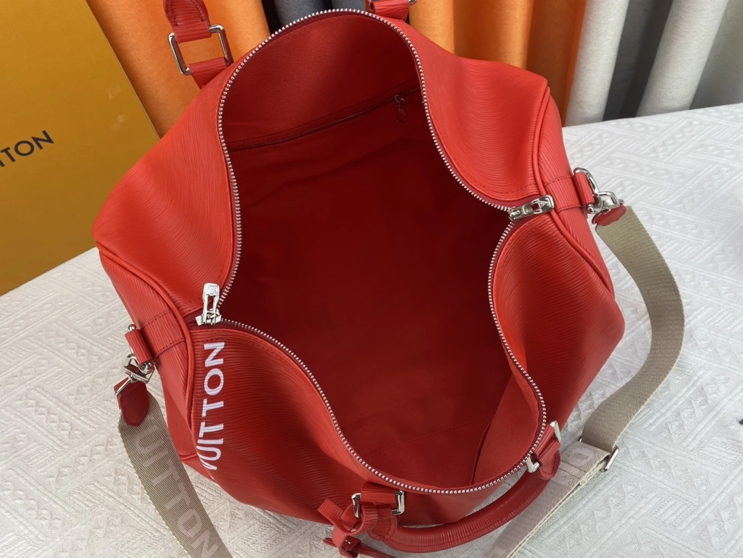 Louis Vuitton Travel Bags For Unisex Reliable 5727