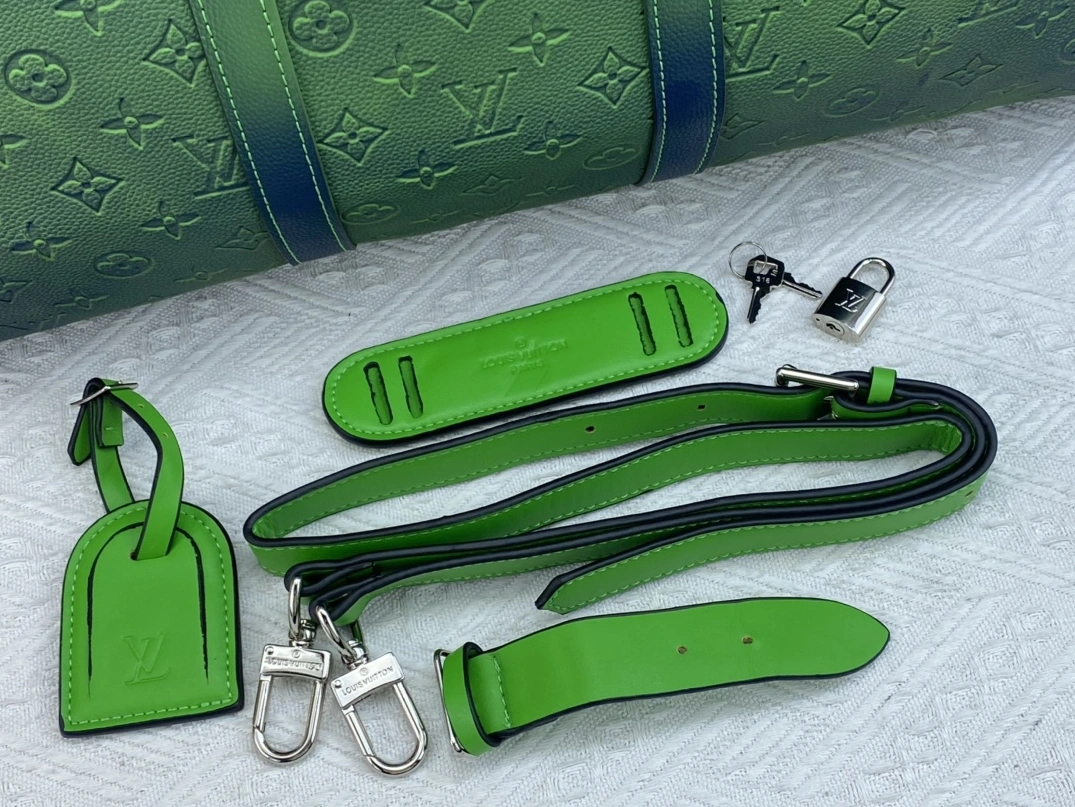 Louis Vuitton Travel Bags For Unisex Unique 5784