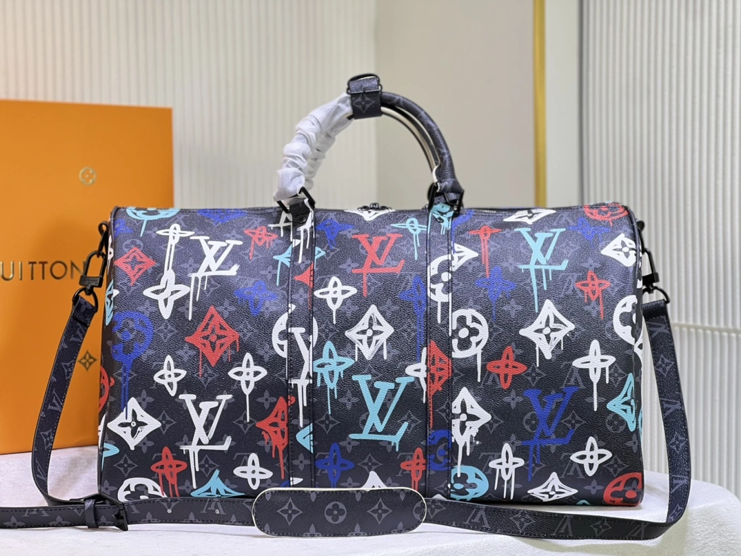 Louis Vuitton Travel Bags For Women Bold 922