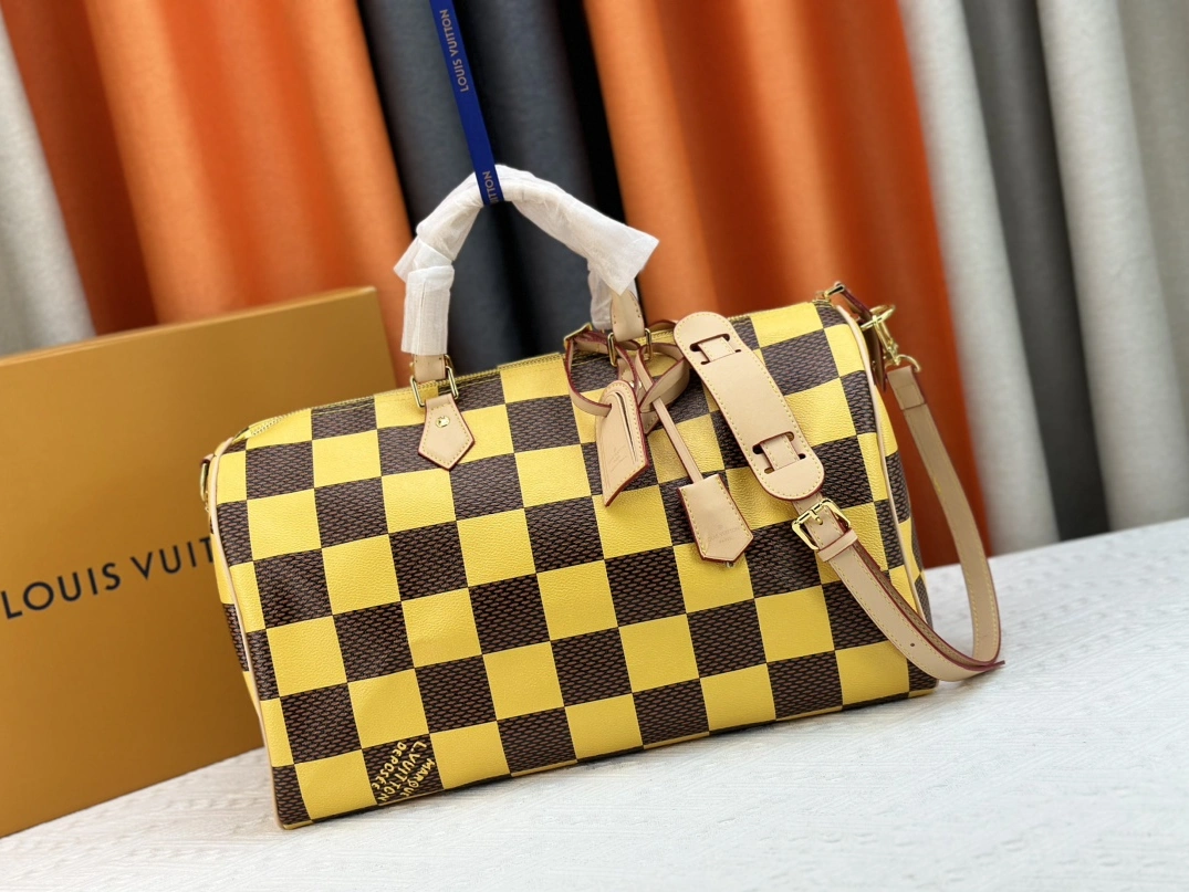 Louis Vuitton Travel Bags For Women HighQuality 908