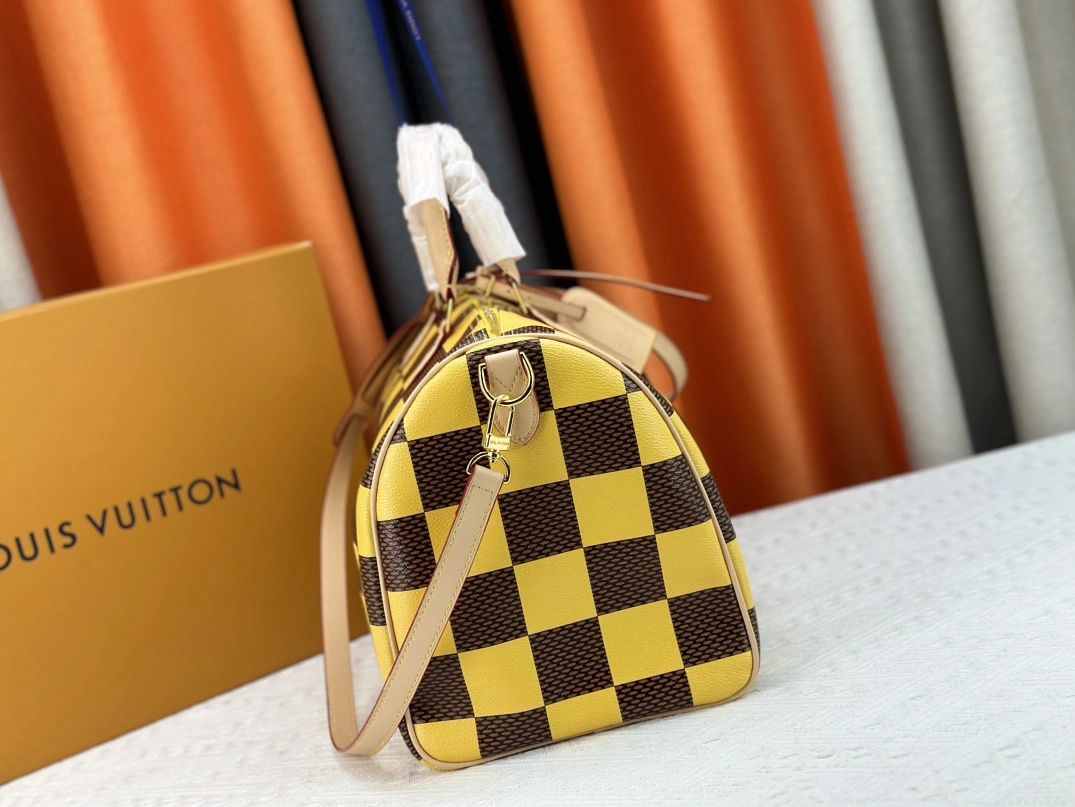 Louis Vuitton Travel Bags For Women HighQuality 908