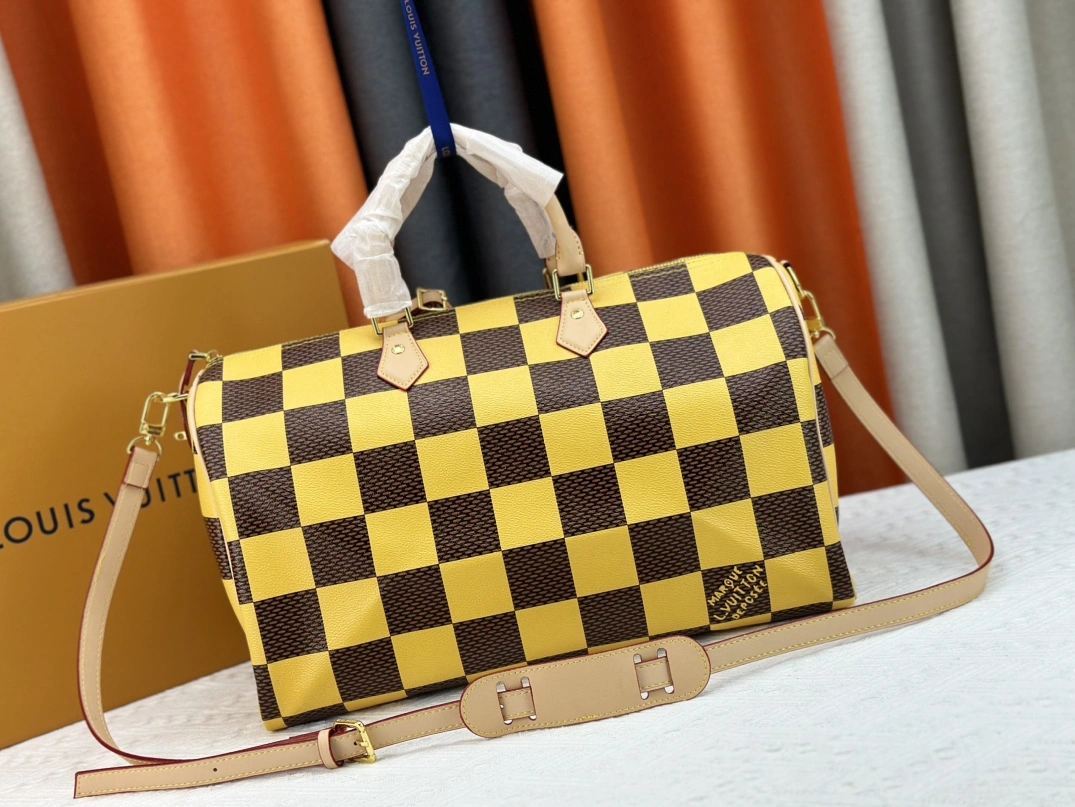 Louis Vuitton Travel Bags For Women HighQuality 908