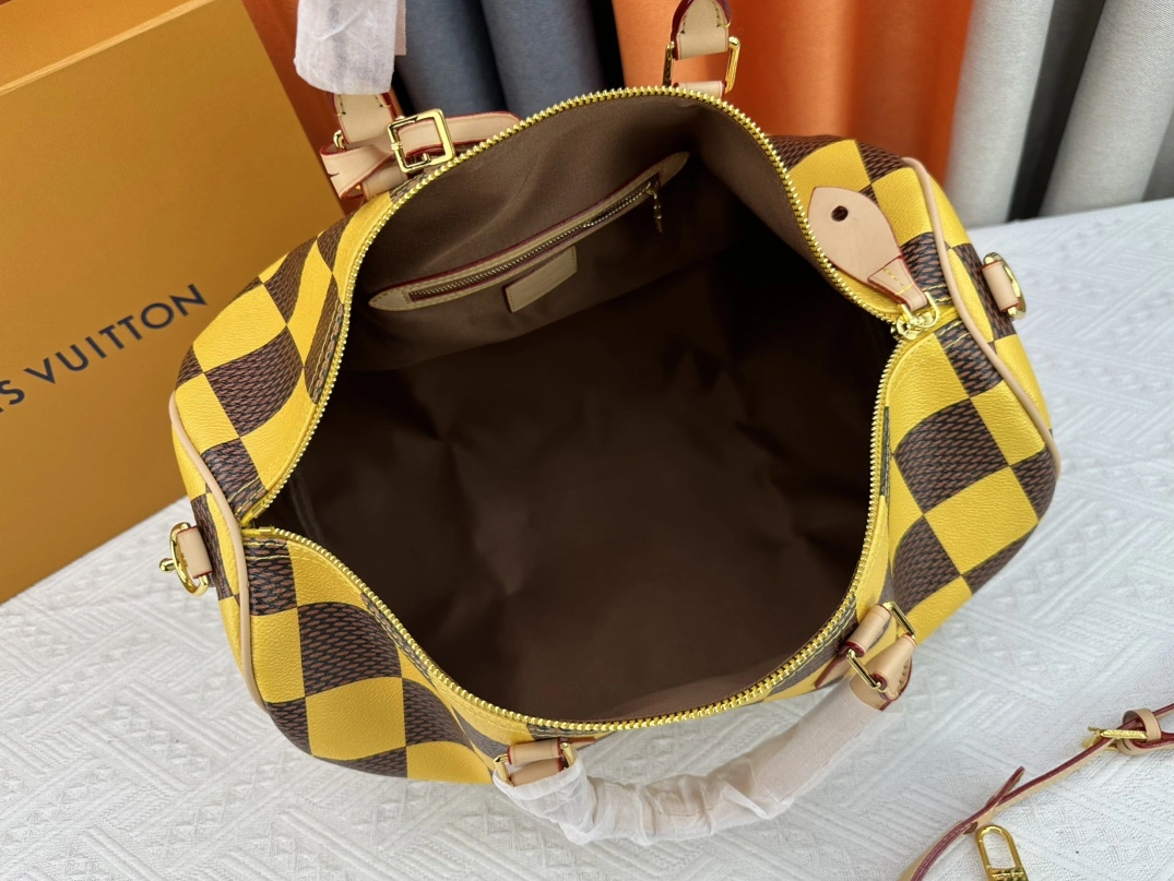 Louis Vuitton Travel Bags For Women HighQuality 908