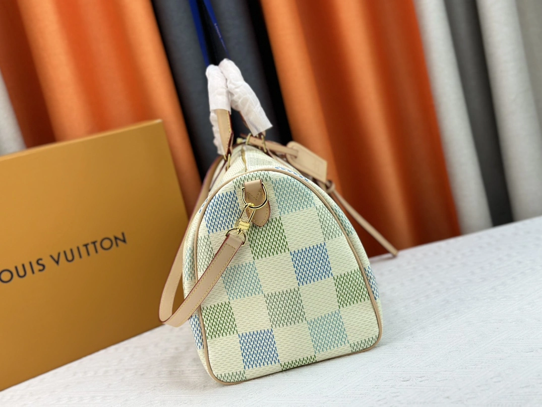 Louis Vuitton Travel Bags For Women ModernLook 7176