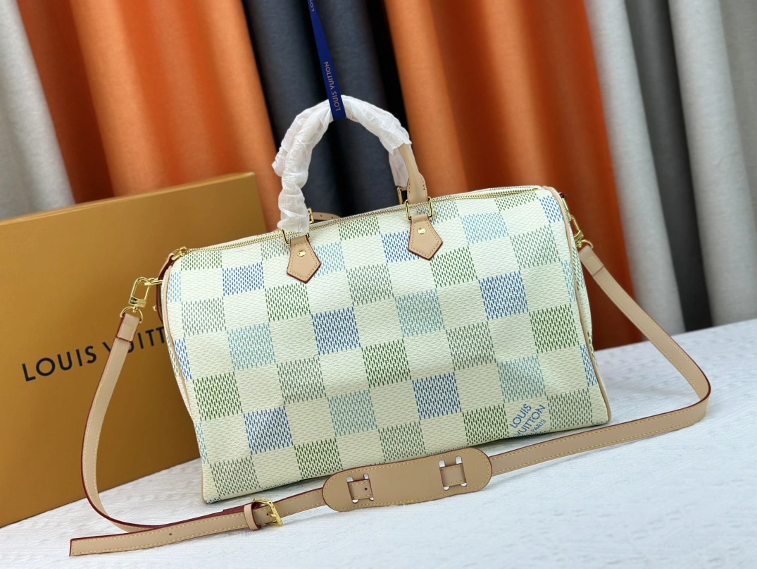 Louis Vuitton Travel Bags For Women ModernLook 7176
