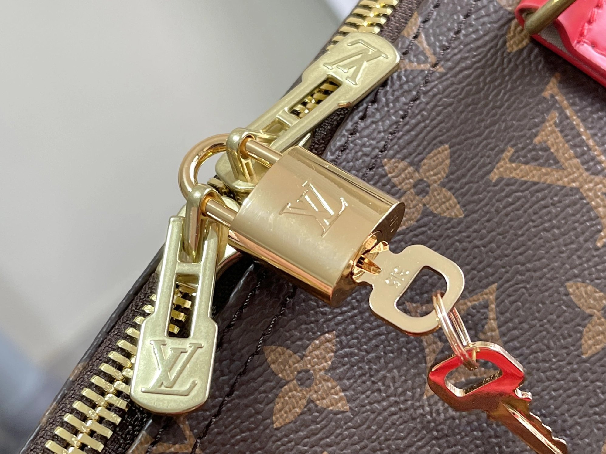 Louis Vuitton Travel Bags In Coffee Flexible 5000