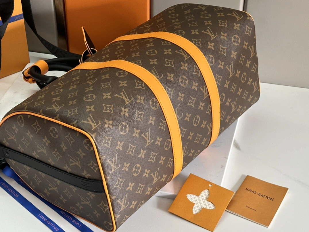 Louis Vuitton Travel Bags Lightweight 8673