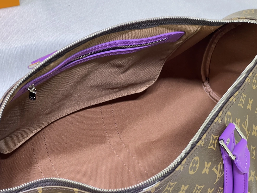 Louis Vuitton Travel Bags Minimalist 2730