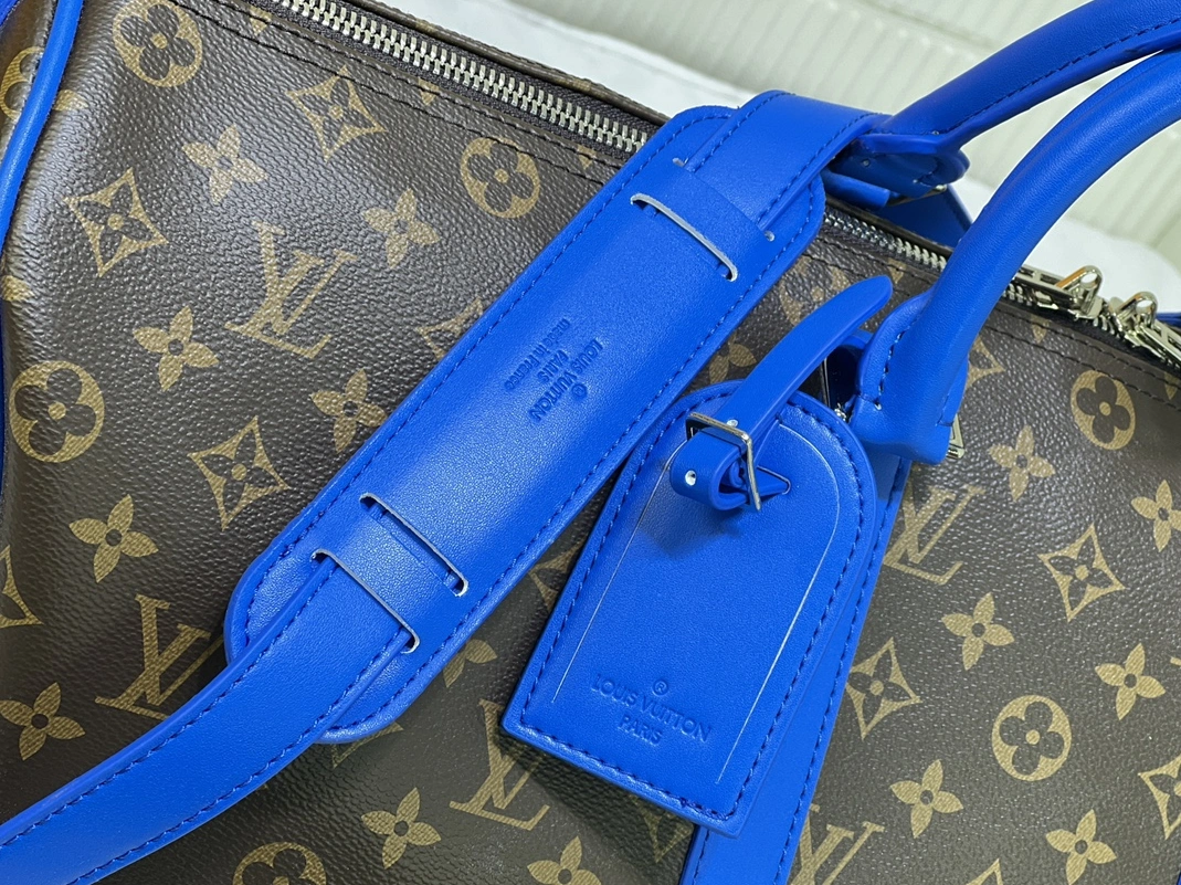 Louis Vuitton Travel Bags Practical 9441
