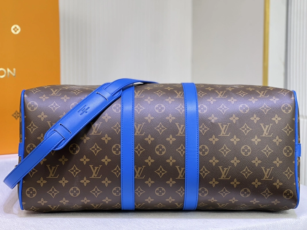 Louis Vuitton Travel Bags Practical 9441