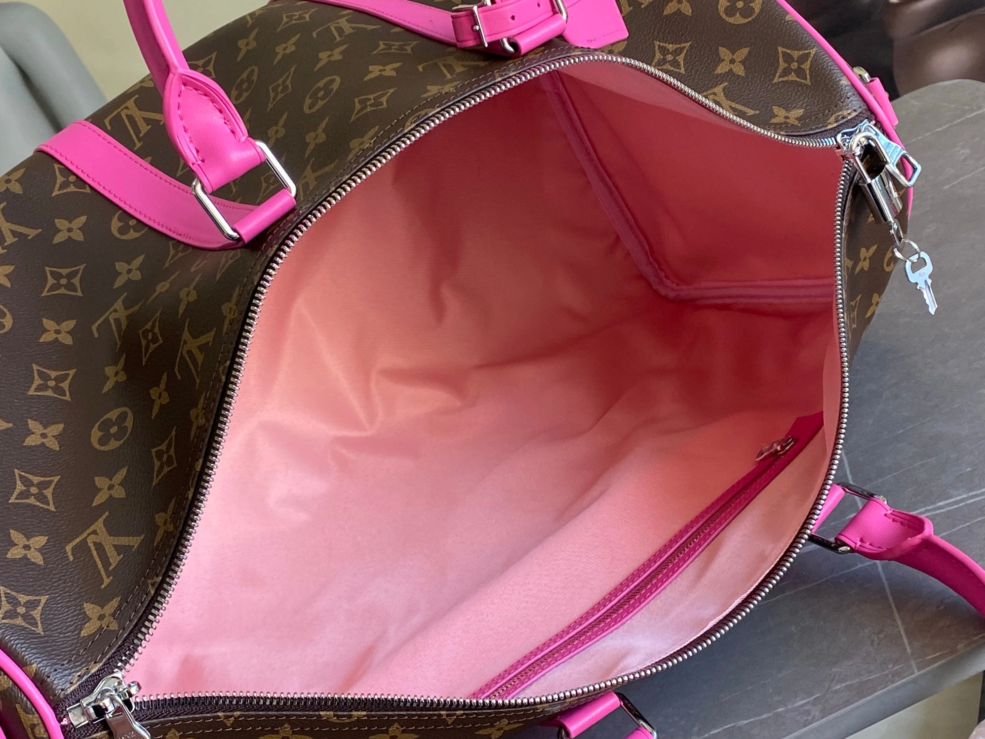 Louis Vuitton Travel Bags Refined 549