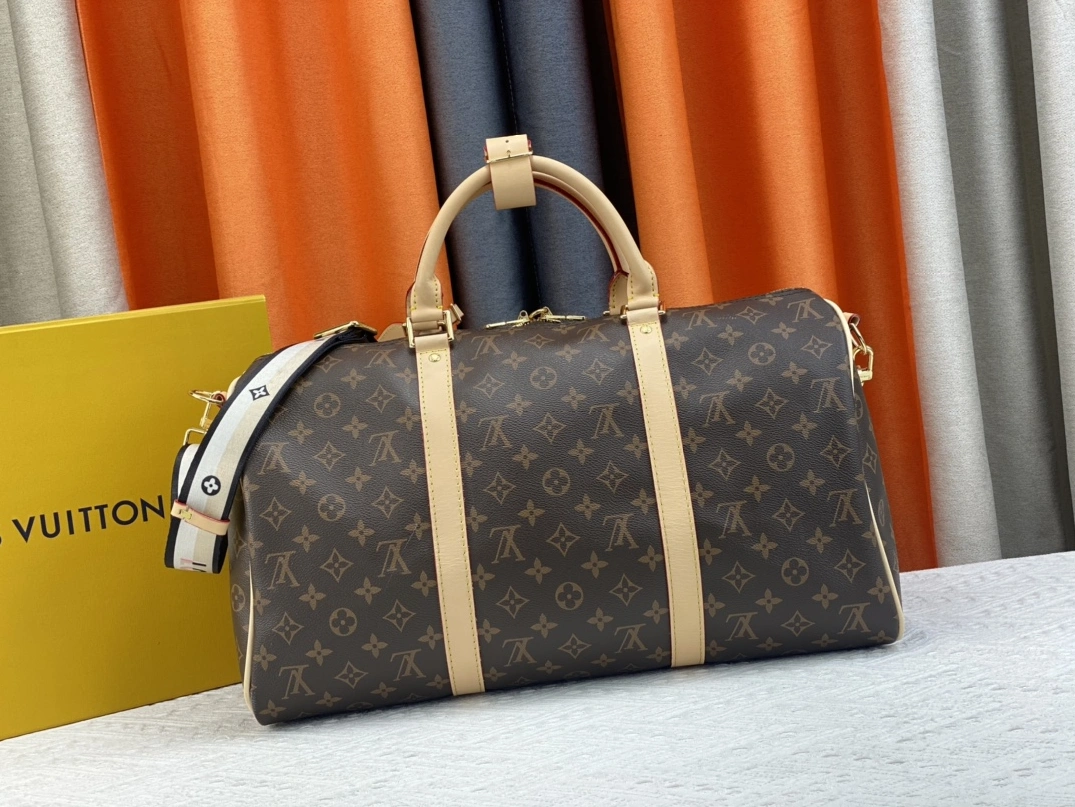 Louis Vuitton Travel Bags Reliable 641
