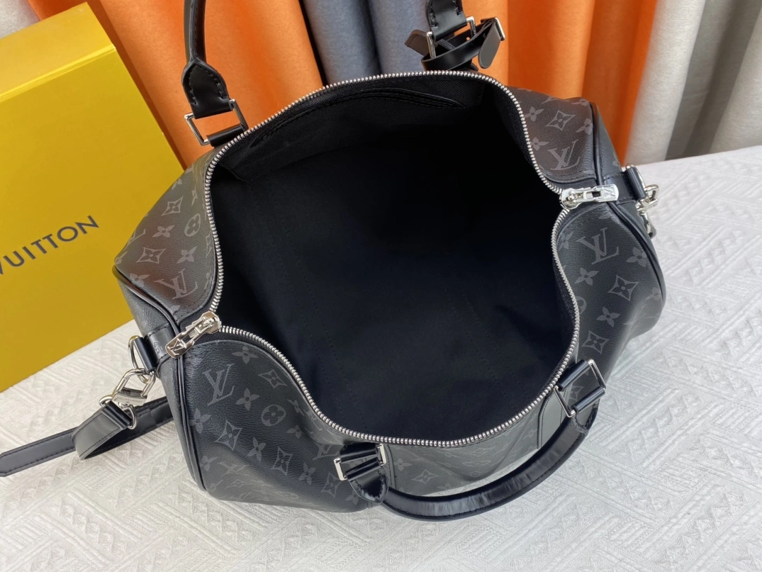 Louis Vuitton Travel Bags Reliable 8955