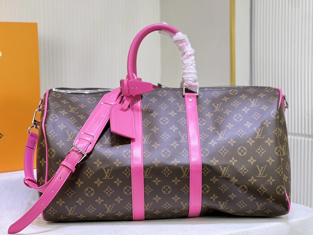 Louis Vuitton Travel Bags Sleek 6007