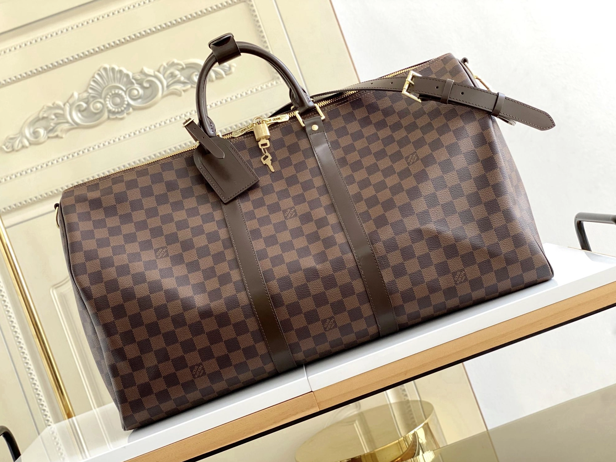 Louis Vuitton Travel Bags Sleek 8544