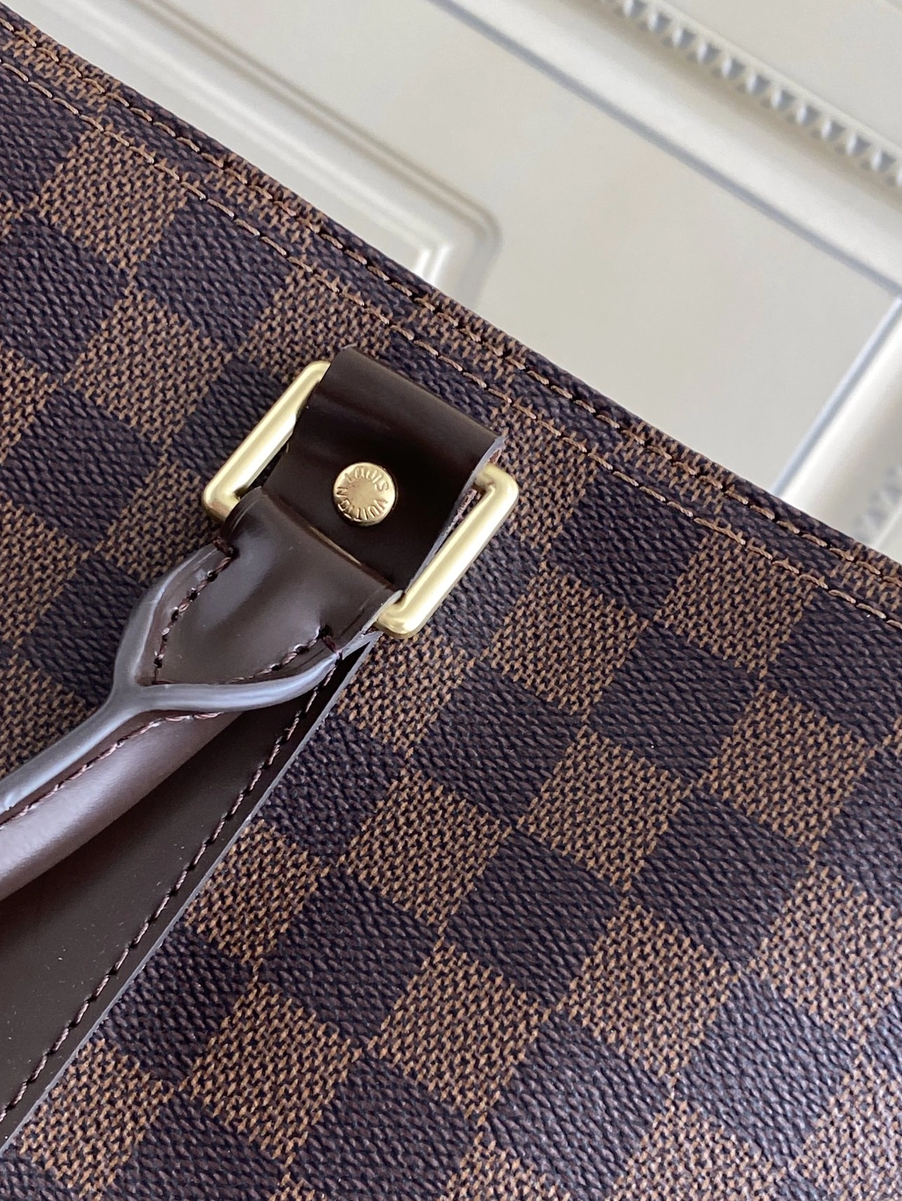 Louis Vuitton Travel Bags Sleek 8544