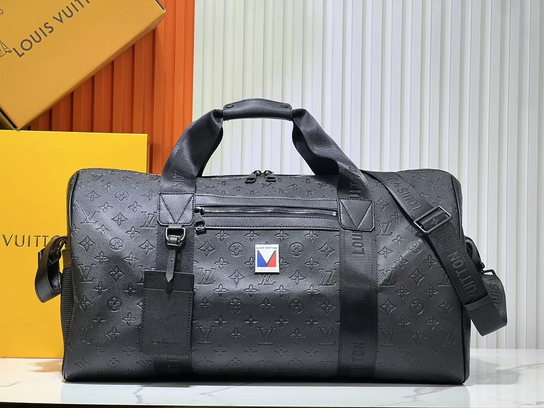 Louis Vuitton Travel Bags SmartChoice 1605