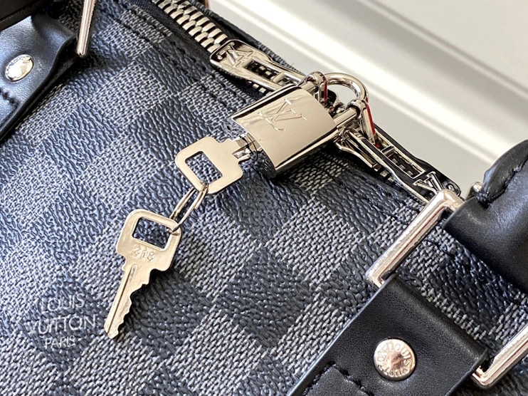 Louis Vuitton Travel Bags Sophisticated 3507
