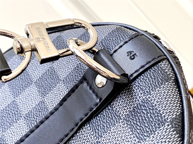 Louis Vuitton Travel Bags Sophisticated 3507
