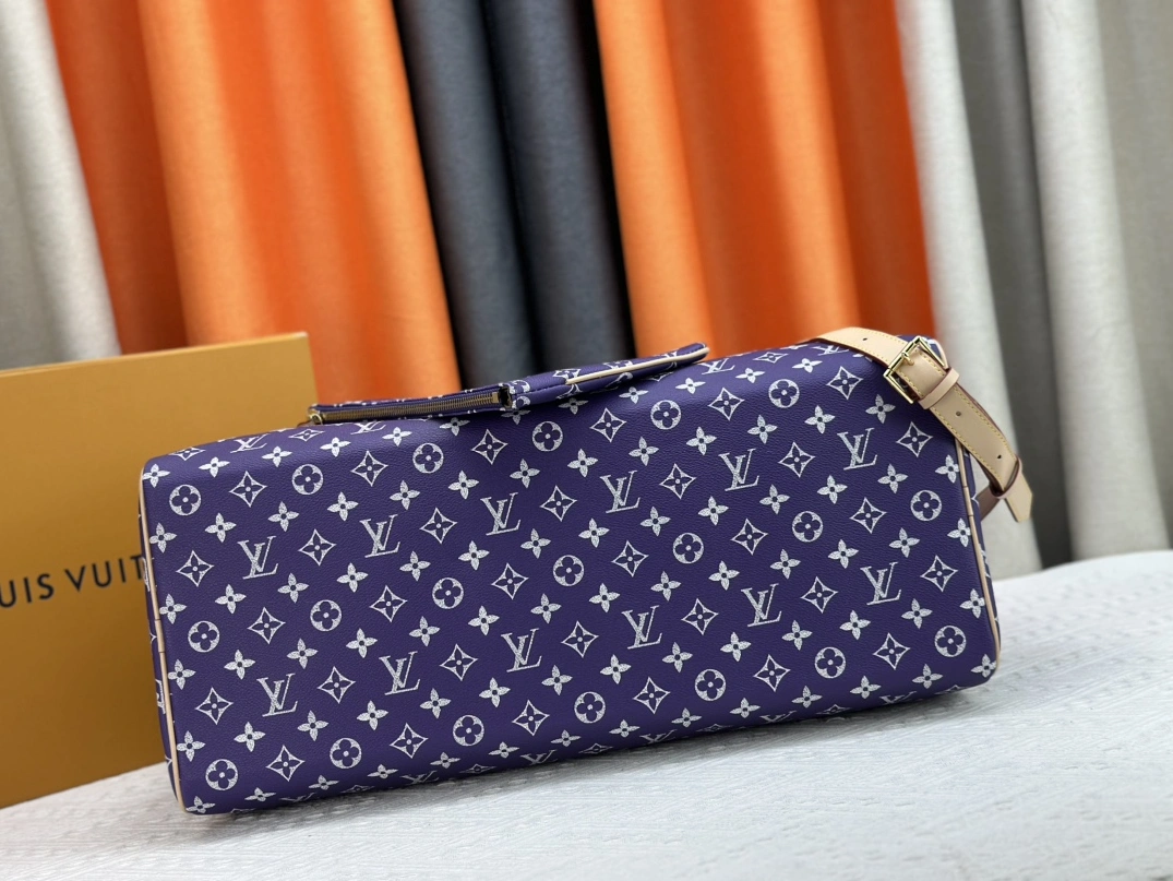 Louis Vuitton Travel Bags SportInspired 7686