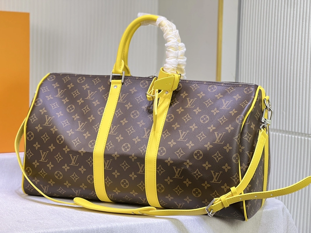 Louis Vuitton Travel Bags StreetReady 1023